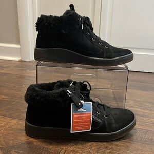 NWT Aetrex Dylan Arch Support Sneakers/Bootie Size Women’s 9-9.5 Color Black